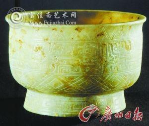 殷墟婦好墓出土的商代玉簋