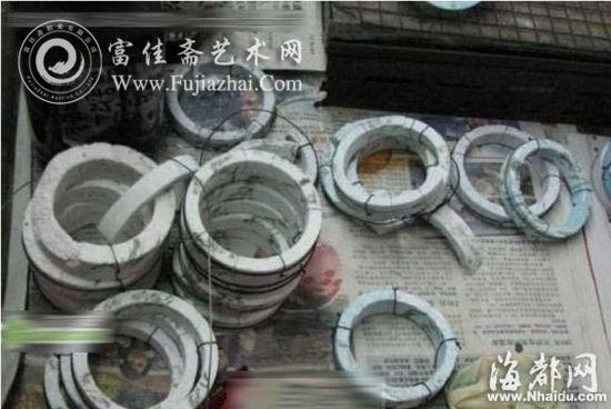 還未處理的沒(méi)有水頭顏色的石料